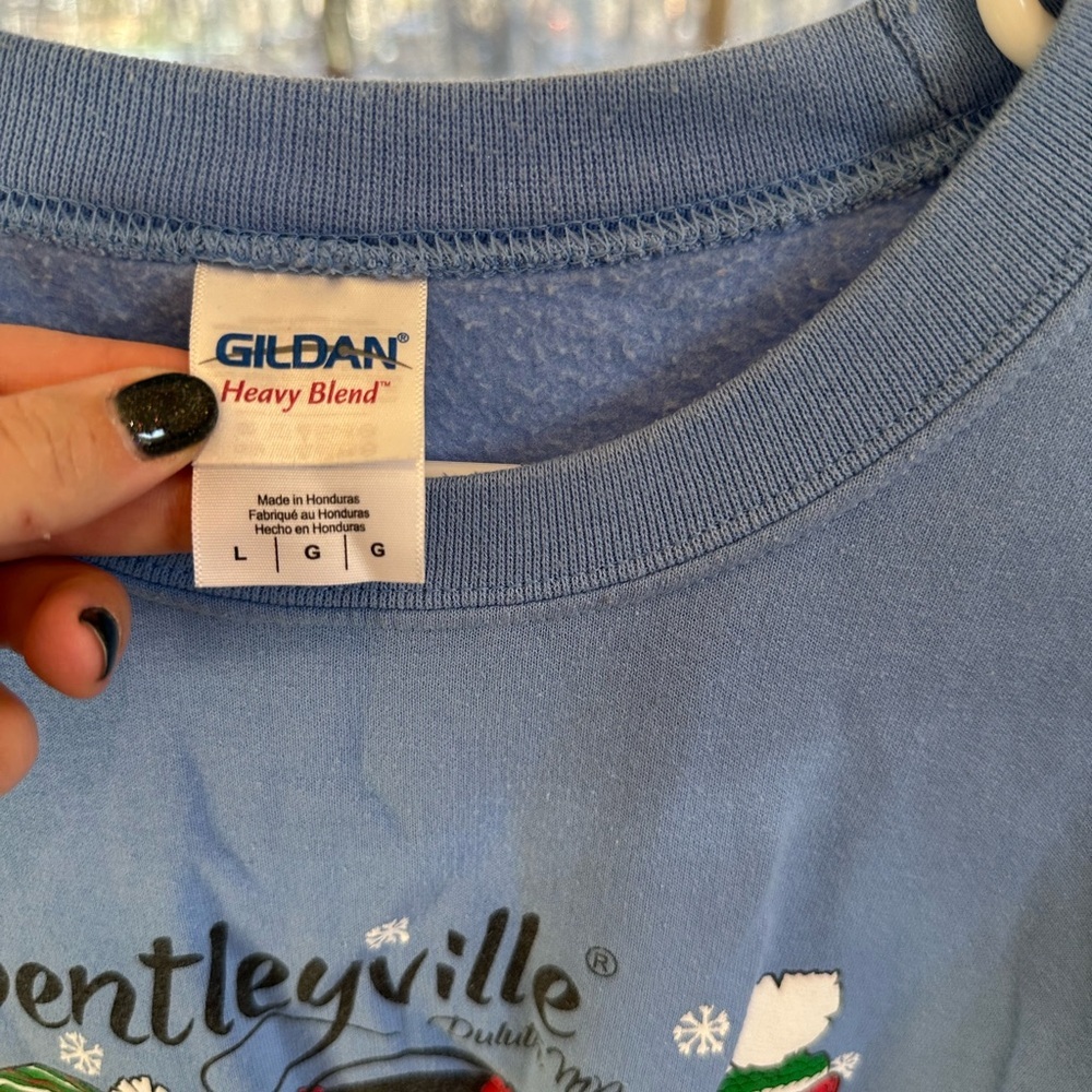 Gildan Blue Crewneck Sweater with Penguin Design - Picture 3 of 3
